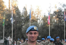 Cascos Azules Cascos Azules 25 11 03 MY ENRIQUE BRACHETTI.